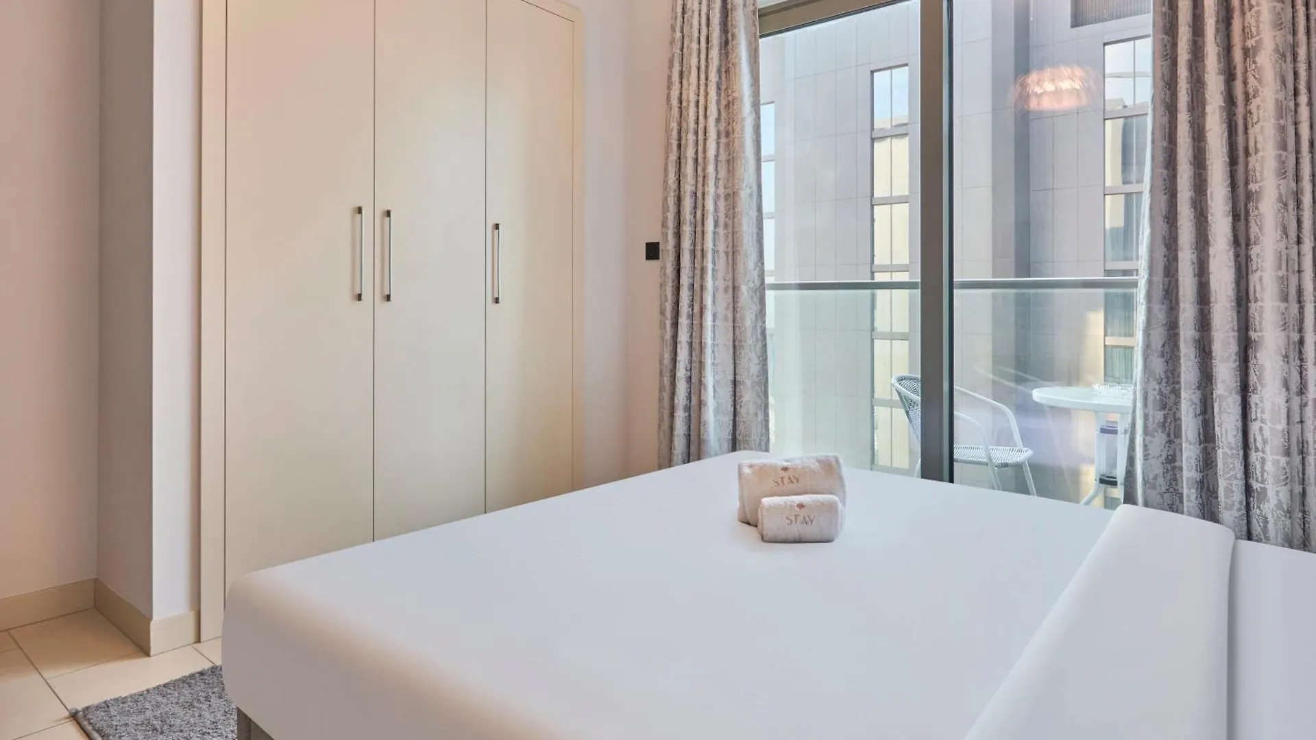 Stay By Latinem Luxury 1Br Holiday Home Cvr B3001 Near Burj Khalifa Dubai